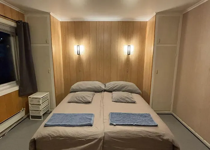 Three Bedrooms Apartment - Central - Lakeview