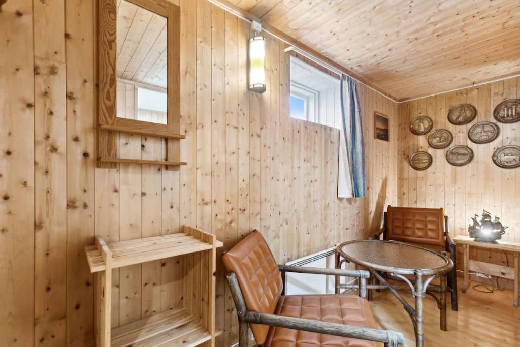 Three Bedrooms - - Lakeview Hammerfest