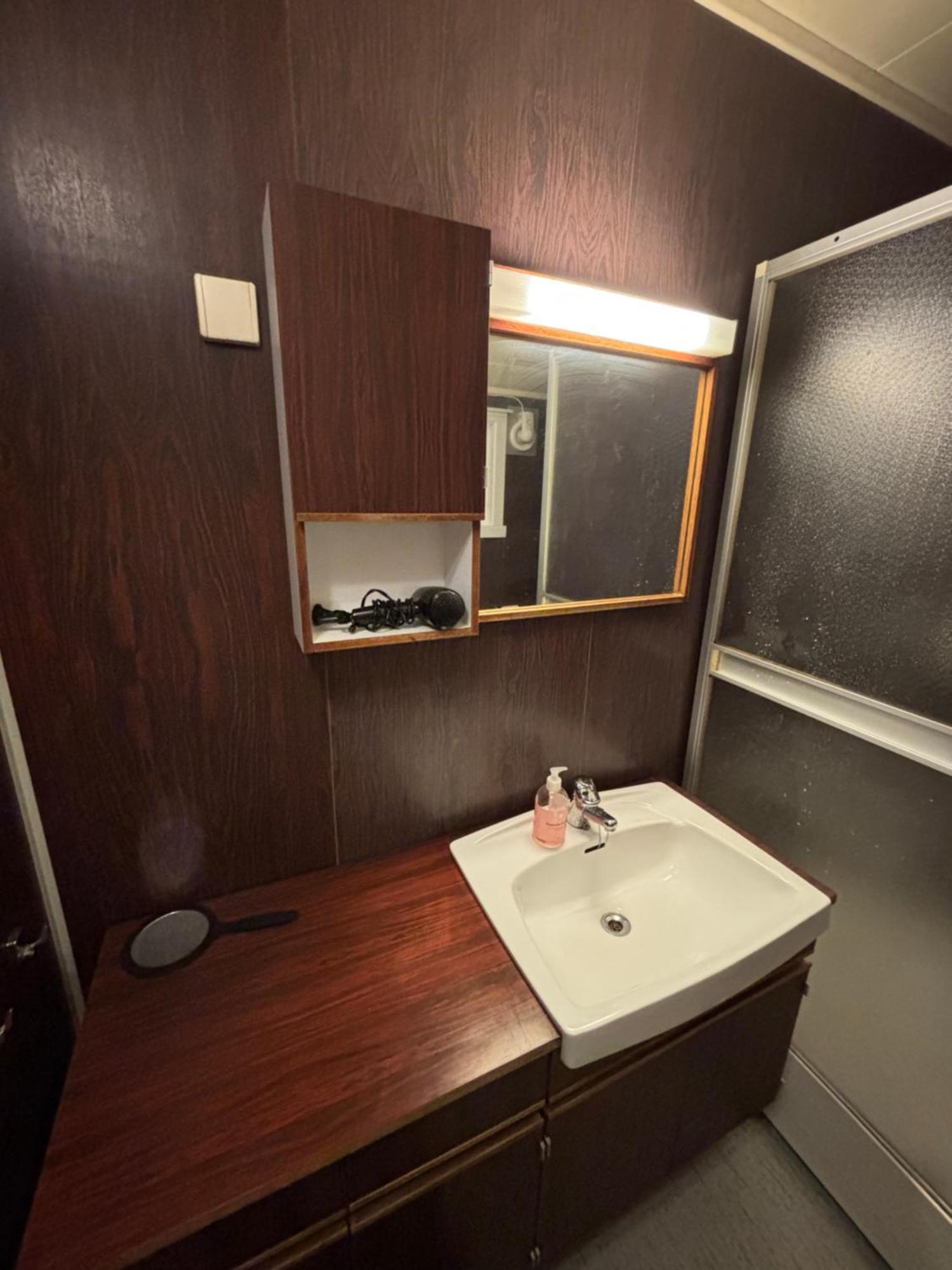 Apartment Three Bedrooms - - Lakeview